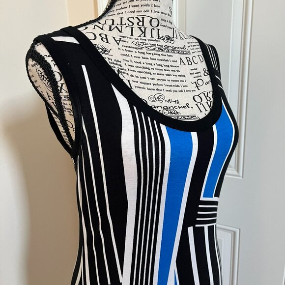 Calvin Klein Geometric Pattern Maxi Dress, Size 4 - Picture 2 of 12